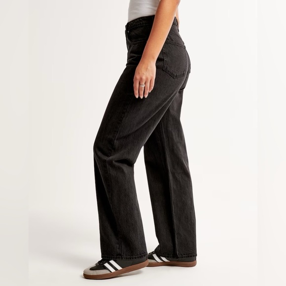 Curve Love High Rise Loose Jean 33 Short / 16 Black Denim - Picture 4 of 9